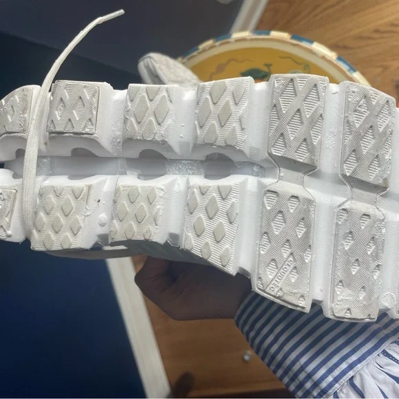 On Cloud Running White Low-Top Mesh Trainer 8.5 - Picture 9 of 15